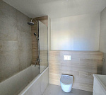 Здание в районе СФУ с личной территорией