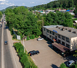 Здание на первой линии ул. Свердловской.