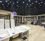 Здание в центре на ул. Карла Маркса Здание в центре на ул. Карла Маркса