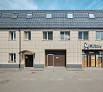 Современное многофункциональное здание в Свердловском районе