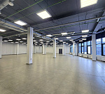 Универсальная площадь на ул. Ленина Универсальная площадь на ул. Ленина