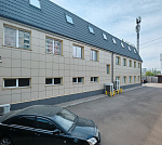 Современное многофункциональное здание в Свердловском районе Современное многофункциональное здание в Свердловском районе