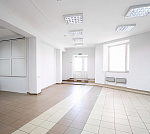 Продается комплекс торгово-офисных помещений в центре Красноярска.