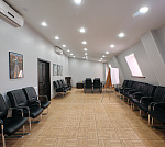 Современное многофункциональное здание в Свердловском районе