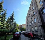 Здание на перекрестке улиц Ленина и Парижской Коммуны Здание на перекрестке улиц Ленина и Парижской Коммуны